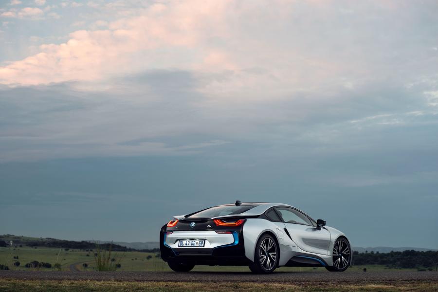  BMW i8 2015 года  (ZA) (фото 10 из 30)